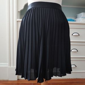 Express Pleated Black Silky Satin Chiffon Skirt